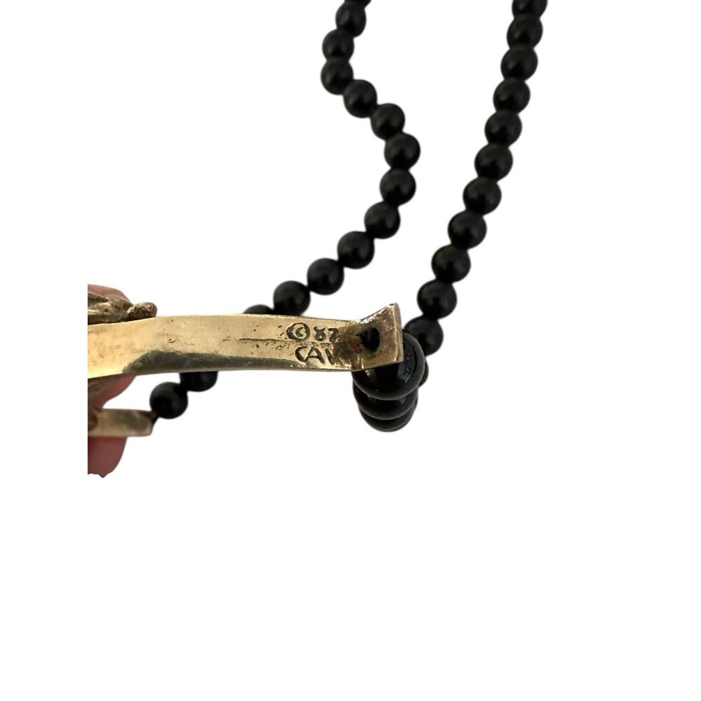 Alice Caviness Signed ‘87 Brass Lounging Panther Necklace Black Glass Beads 20” - Picture 7 of 8